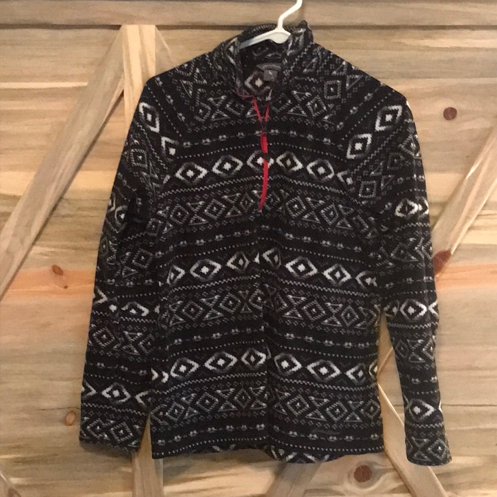 Fleece quarter zip pullover